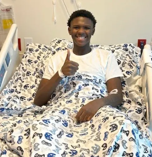 kid in a hospital bed